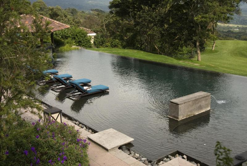 אנטיגואה גואטמלה Hotel La Reunion Golf Resort And Residences מראה חיצוני תמונה