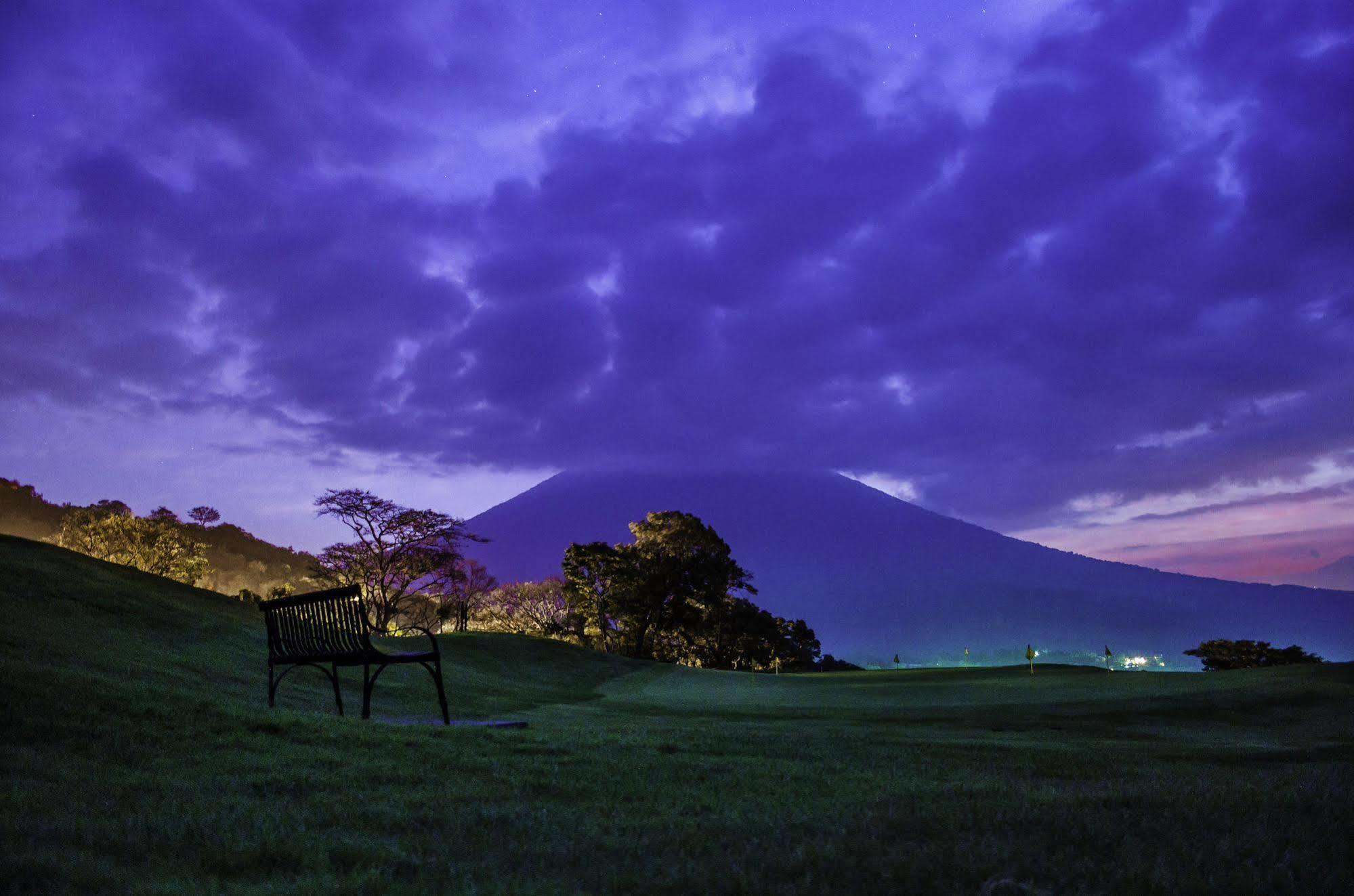 אנטיגואה גואטמלה Hotel La Reunion Golf Resort And Residences מראה חיצוני תמונה