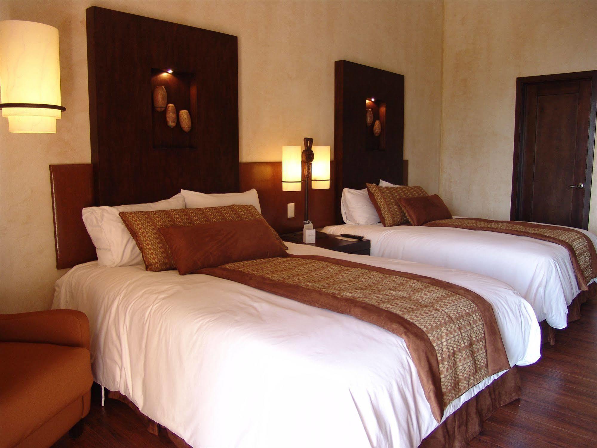 אנטיגואה גואטמלה Hotel La Reunion Golf Resort And Residences מראה חיצוני תמונה